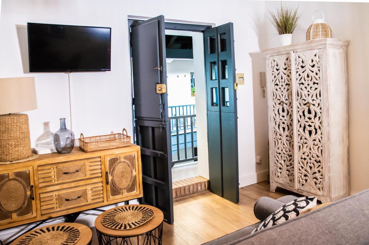 סביליה New Apartment In Traditional Building Of The XVI Century מראה חיצוני תמונה