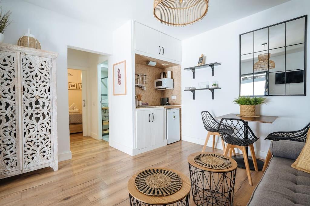 סביליה New Apartment In Traditional Building Of The XVI Century מראה חיצוני תמונה